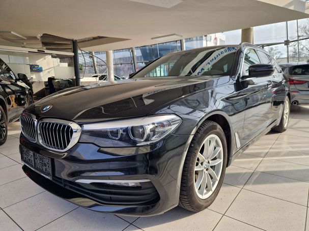 BMW 520d Touring xDrive 140 kW image number 1