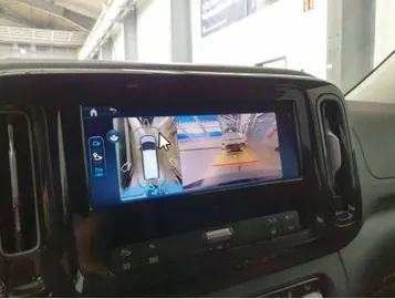 Car image 9