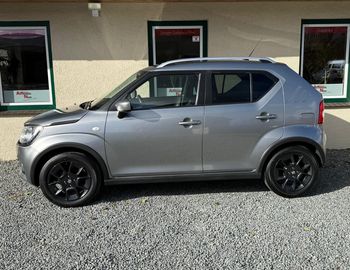 Car image 4