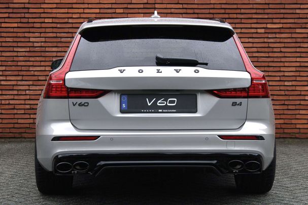 Volvo V60 B4 Plus 145 kW image number 35