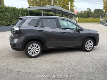 Car image 5