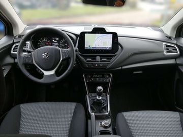 Car image 11