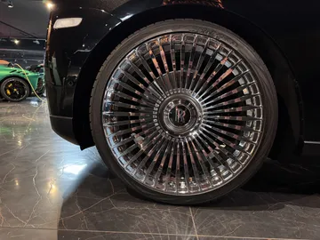 Car image 29