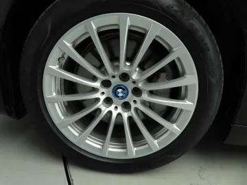 Car image 45
