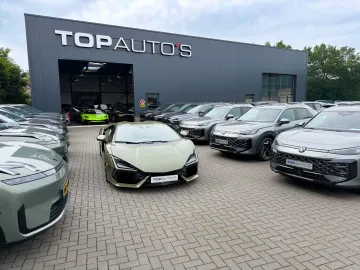 Car image 15
