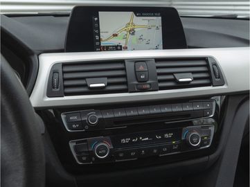 Car image 33