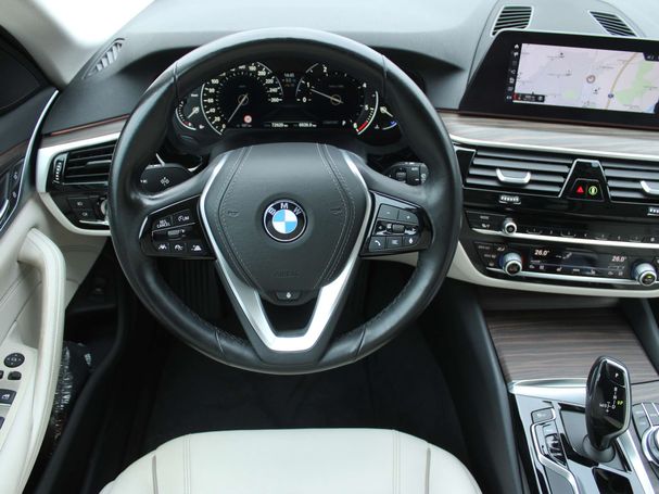 BMW 520d Touring 140 kW image number 20