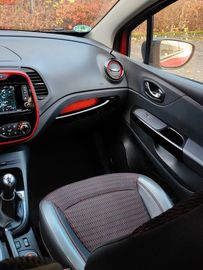 Car image 36