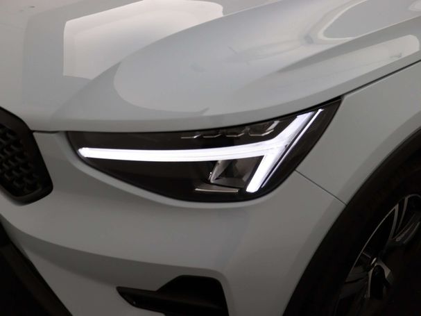 Volvo XC40 B4 Plus Dark 145 kW image number 8