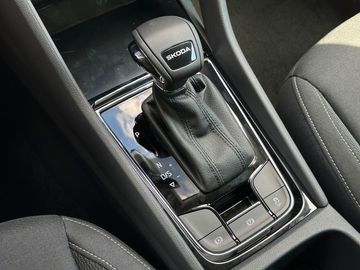 Car image 32