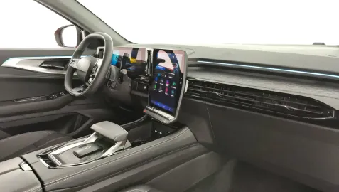 Car image 25