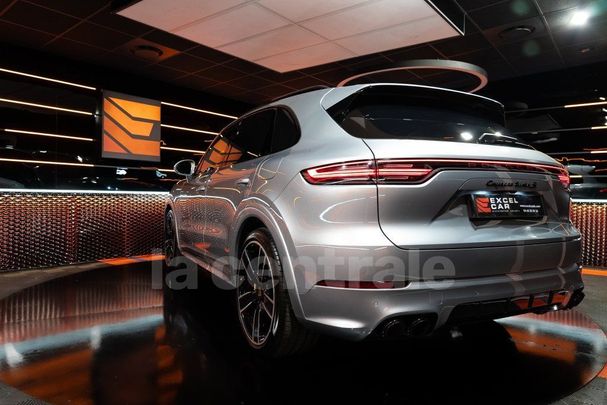 Porsche Cayenne Turbo S E-Hybrid 500 kW image number 36