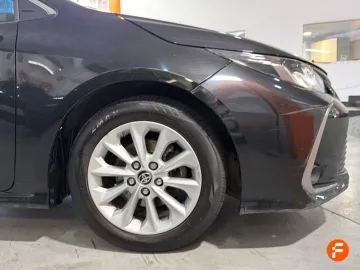 Car image 22