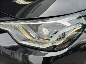 Car image 33
