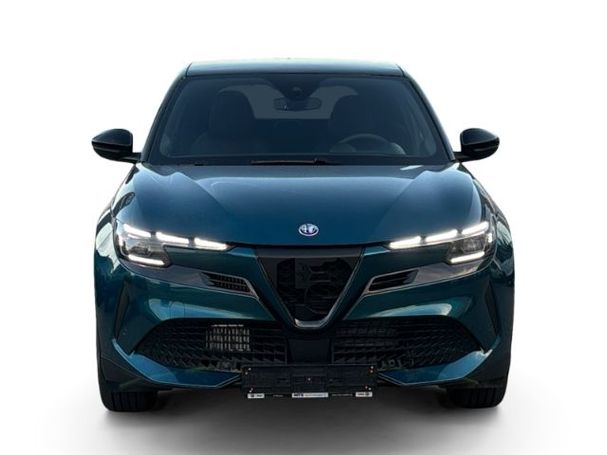 Alfa Romeo Junior Ibrida 1.2 VGT Speciale 100 kW image number 3