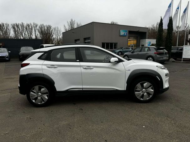 Hyundai Kona 100 kW image number 4