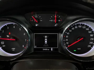 Car image 38