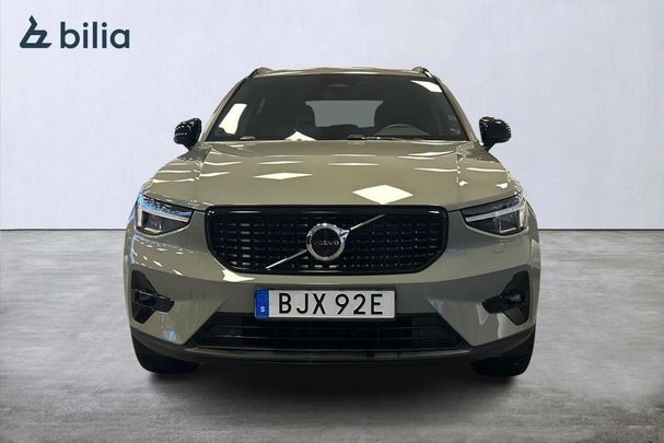 Volvo XC40 B3 Plus Dark 120 kW image number 6