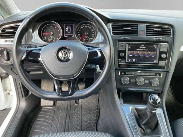 Volkswagen Golf 1.0 TSI Trendline 63 kW image number 3