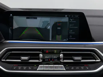 Car image 43