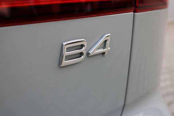 Volvo V60 B4 Plus 145 kW image number 37