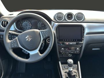 Car image 12