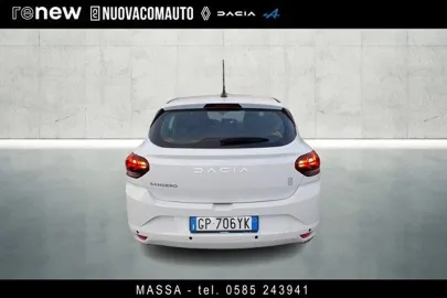 Car image 3
