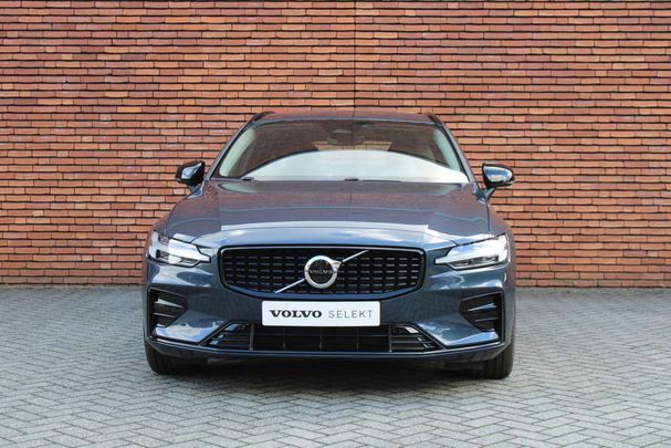 Volvo V60 B4 Plus 145 kW image number 16