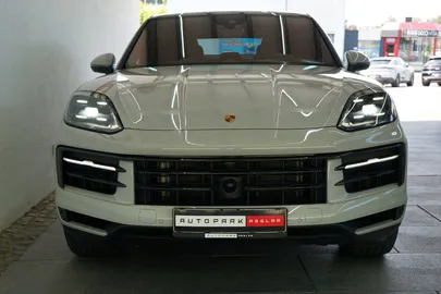 Car image 32