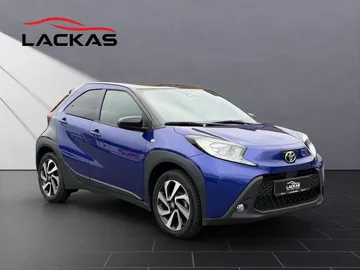 Car image 2