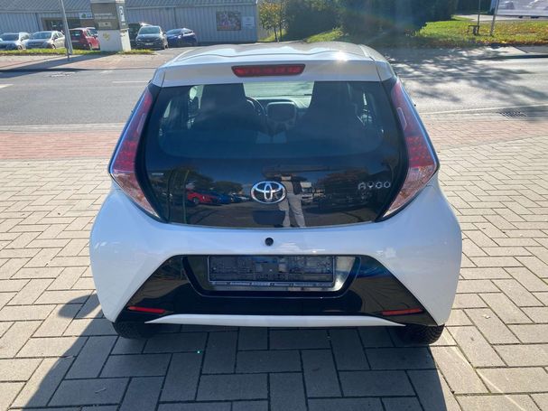 Toyota Aygo 51 kW image number 7