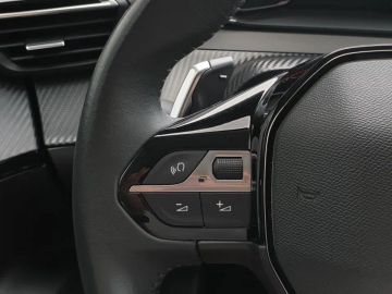 Car image 32