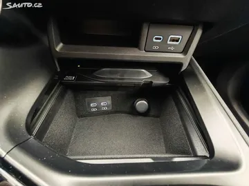 Car image 41