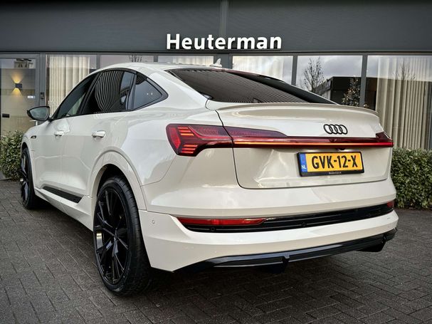 Audi e-tron 50 quattro Sportback 230 kW image number 3