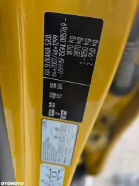 Car image 40