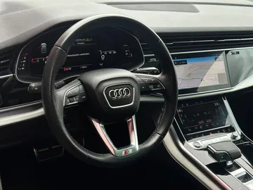 Car image 49