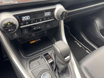 Car image 38