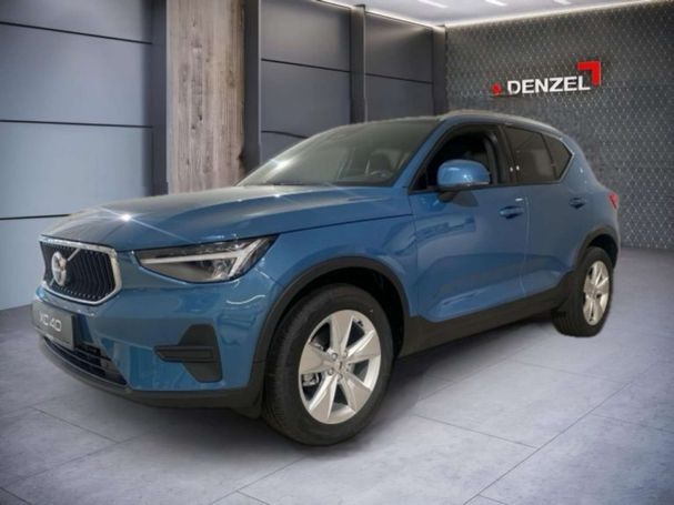 Volvo XC40 B4 Core 145 kW image number 1