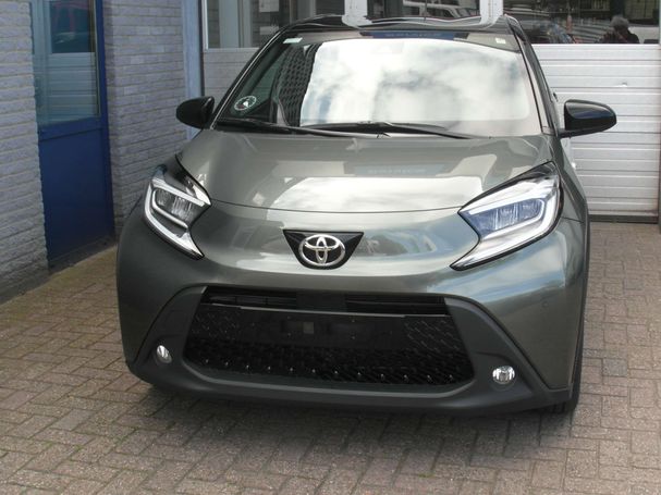 Toyota Aygo X 1.0 VVT-i 53 kW image number 3