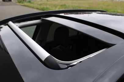 Car image 33