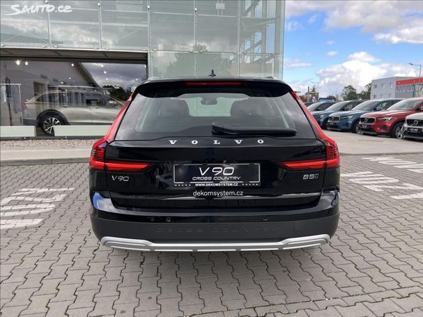 Volvo V90 Cross Country AWD B5 173 kW image number 7