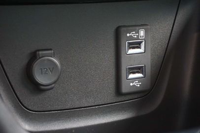 Car image 38