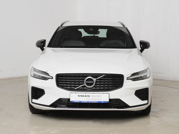 Volvo V60 T8 R Design AWD Geartronic Recharge 288 kW image number 3