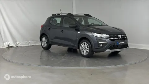 Car image 3