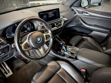 Car image 28