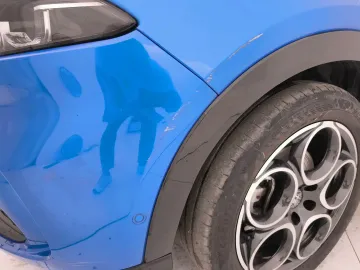 Car image 38