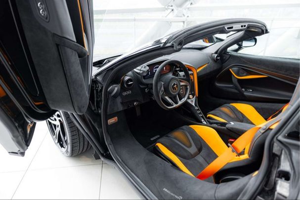 McLaren 750S 552 kW image number 17