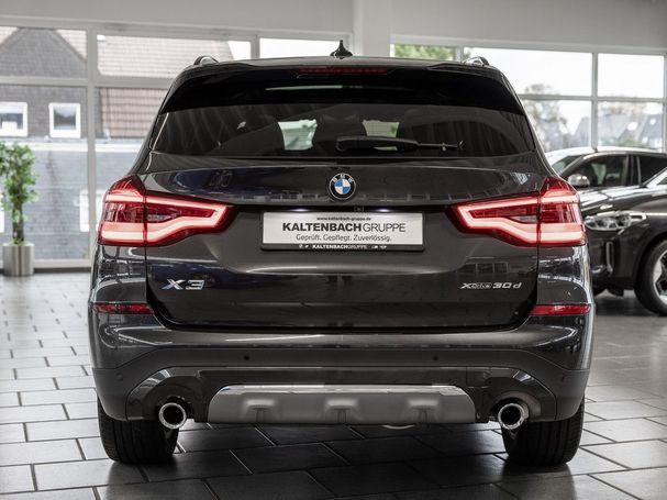 BMW X3 xDrive 210 kW image number 4