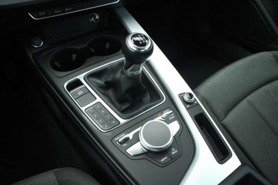 Car image 23