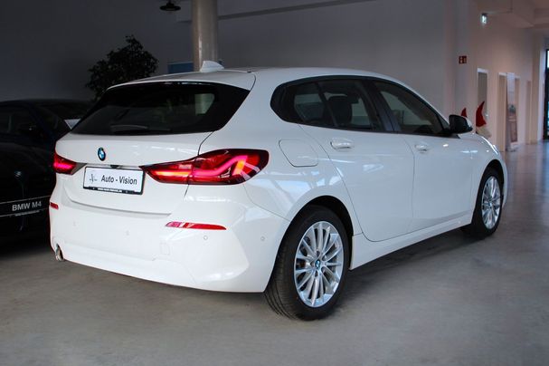 BMW 118i Advantage 100 kW image number 6